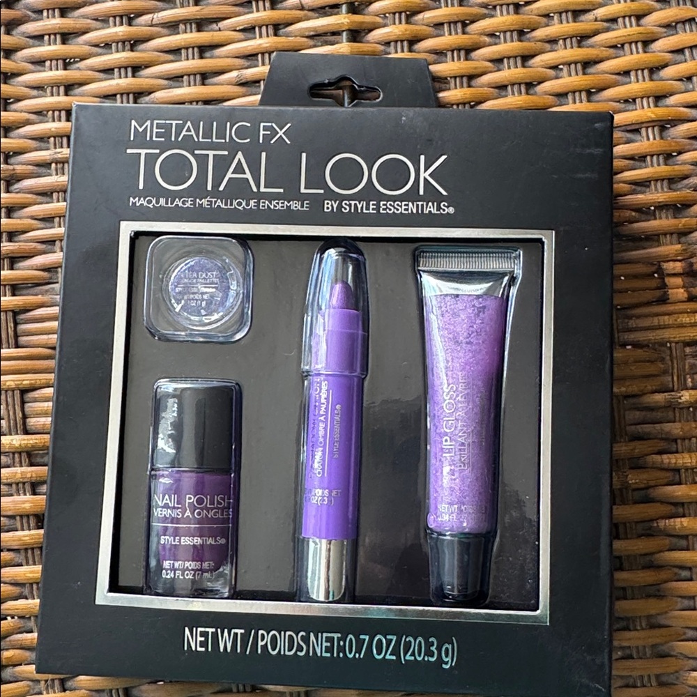 Style Essentials Metallic FX Total Look Set